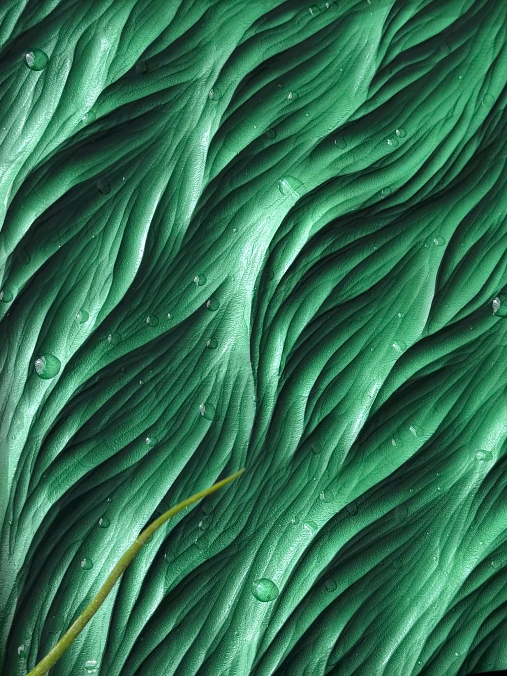 Spring Breeze 3D Green Grass Wave Sculpture – Wall & Table Decor